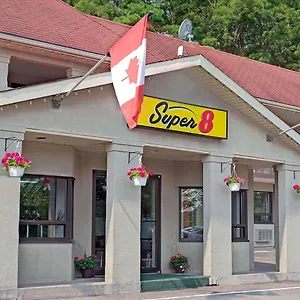 Super 8 By Wyndham North Hotel Niagara Falls